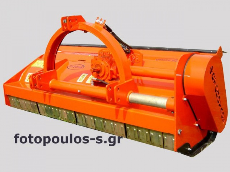 Καταστροφέας για χόρτα και κλαδιά ανοιγόμενος.